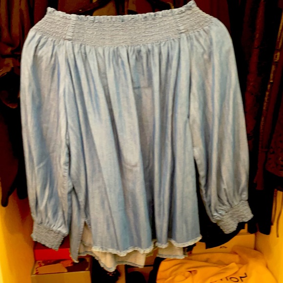 Cute jean off the shoulder long sleeve top - Picture 1 of 3